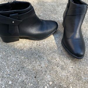 Lauren Conrad blackberry ankle boots